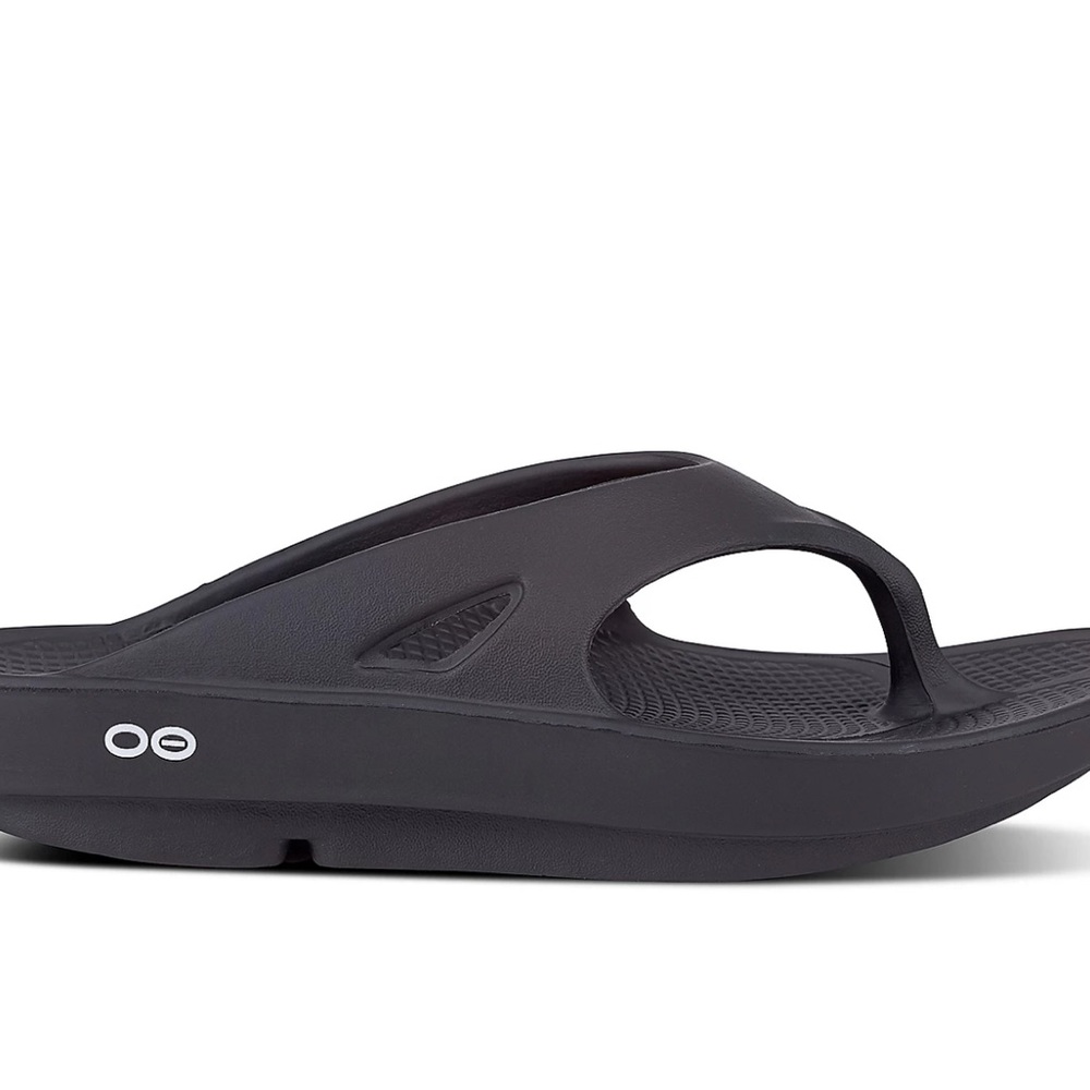OOFOS OOriginal Men's
Men's 9 Women's 11
New With Tags